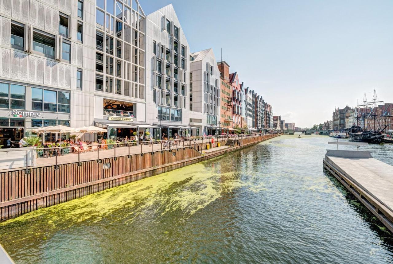 The Black Crane Apartment, Gdansk